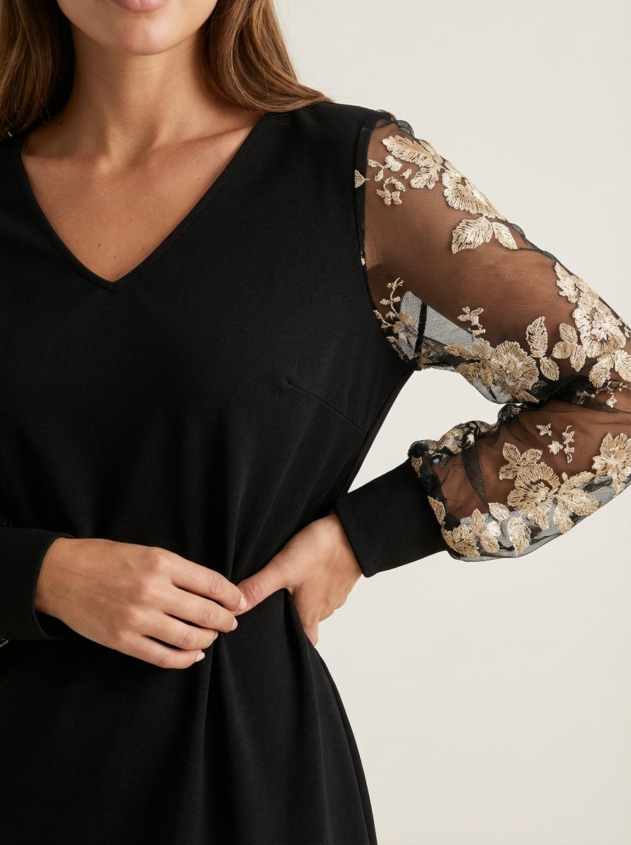 Eva | Abito Elegante in Pizzo con Scollo a V