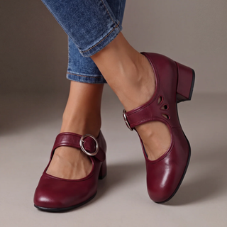 Décolleté Ginevra bordeaux con cinturino e fibbia